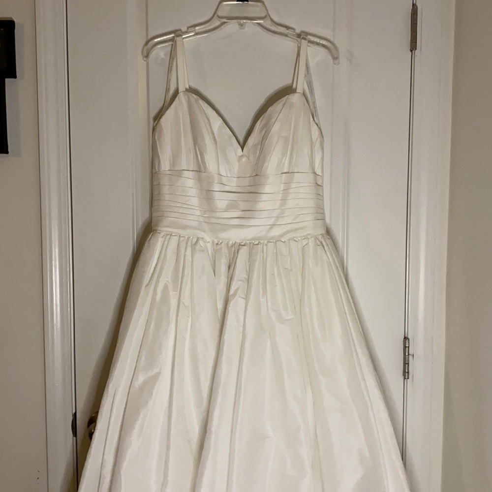 David's Bridal Taffeta Tank With Empire Waist-